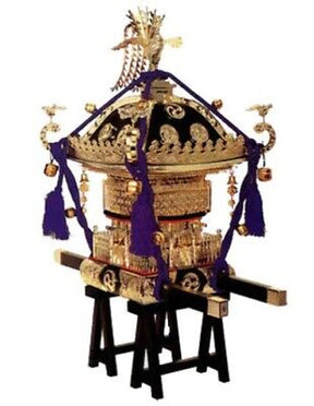 Black and gold portable Doyusha shrine with decorative accents for PS-1-12