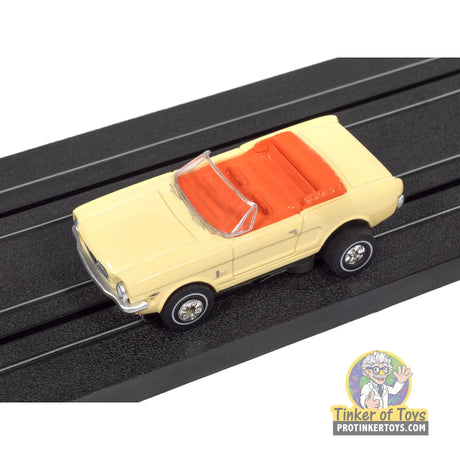 1965 Ford Mustang Cream 3B | SC431 | Auto World - on-track view