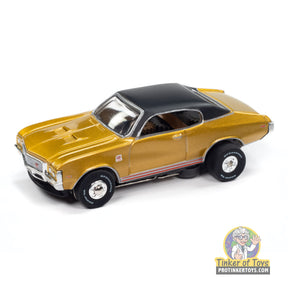 Gold 1972 Buick GS slot car with black roof for Auto World SC411