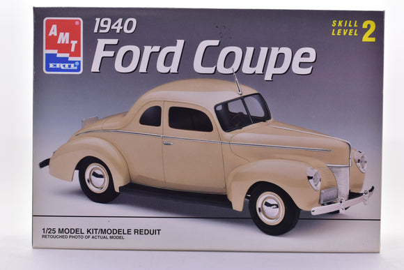 1940 Ford Coupe 1:25 Scale Model Kit | 8056 | AMT Ertl