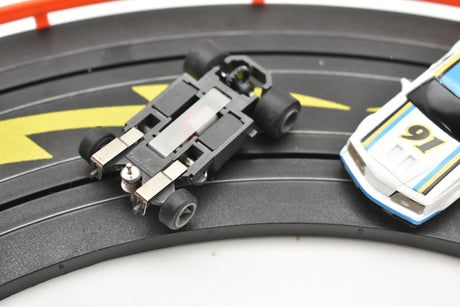 Rokar Generic NASCAR White/Blue/Yellow with Lights | 13016B |  Life-Like -Life-Like-K-[variant_title]-ProTinkerToys