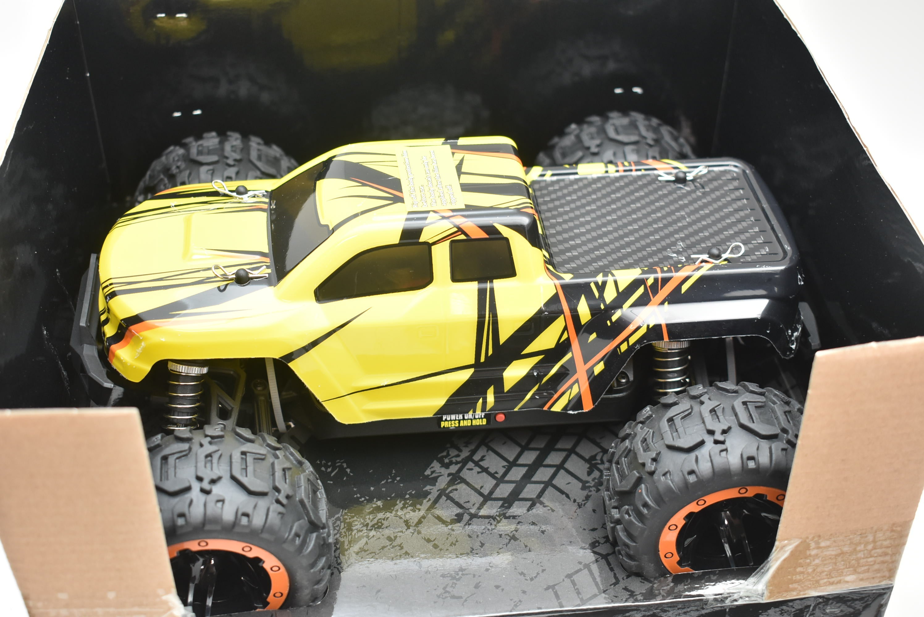 Shogun Monster Truck | IMX19015 | Brushless | Ready To Run 1/16 Shogun Monster Truck | IMX19015 | Brushless | Ready To Run 1/16