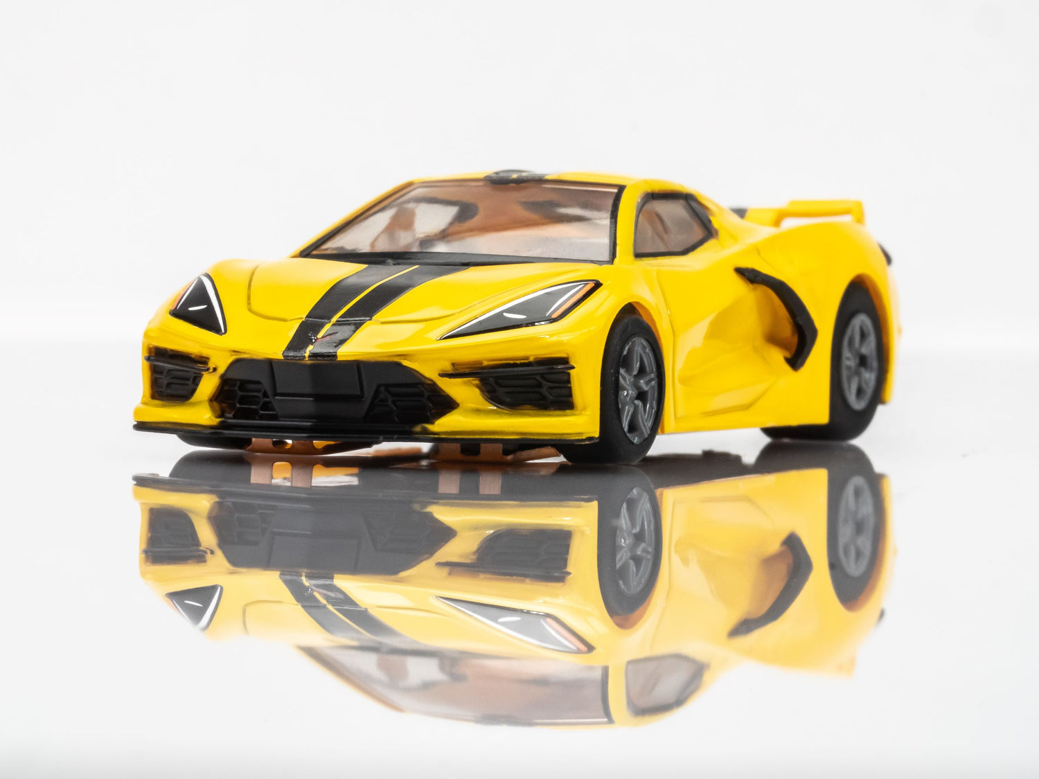 Corvette C8 Accelerate Yellow | 22013 | AFX/Racemasters