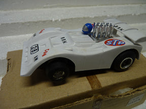 White B.R.M CAN AM race car model on cardboard box for Polistil Evolution A.106