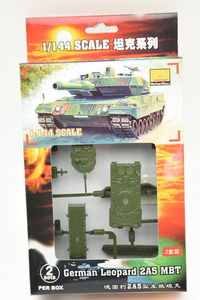 Model kit parts for German Leopard 2A5 tank, 1/144 scale for MiniHobby 82106