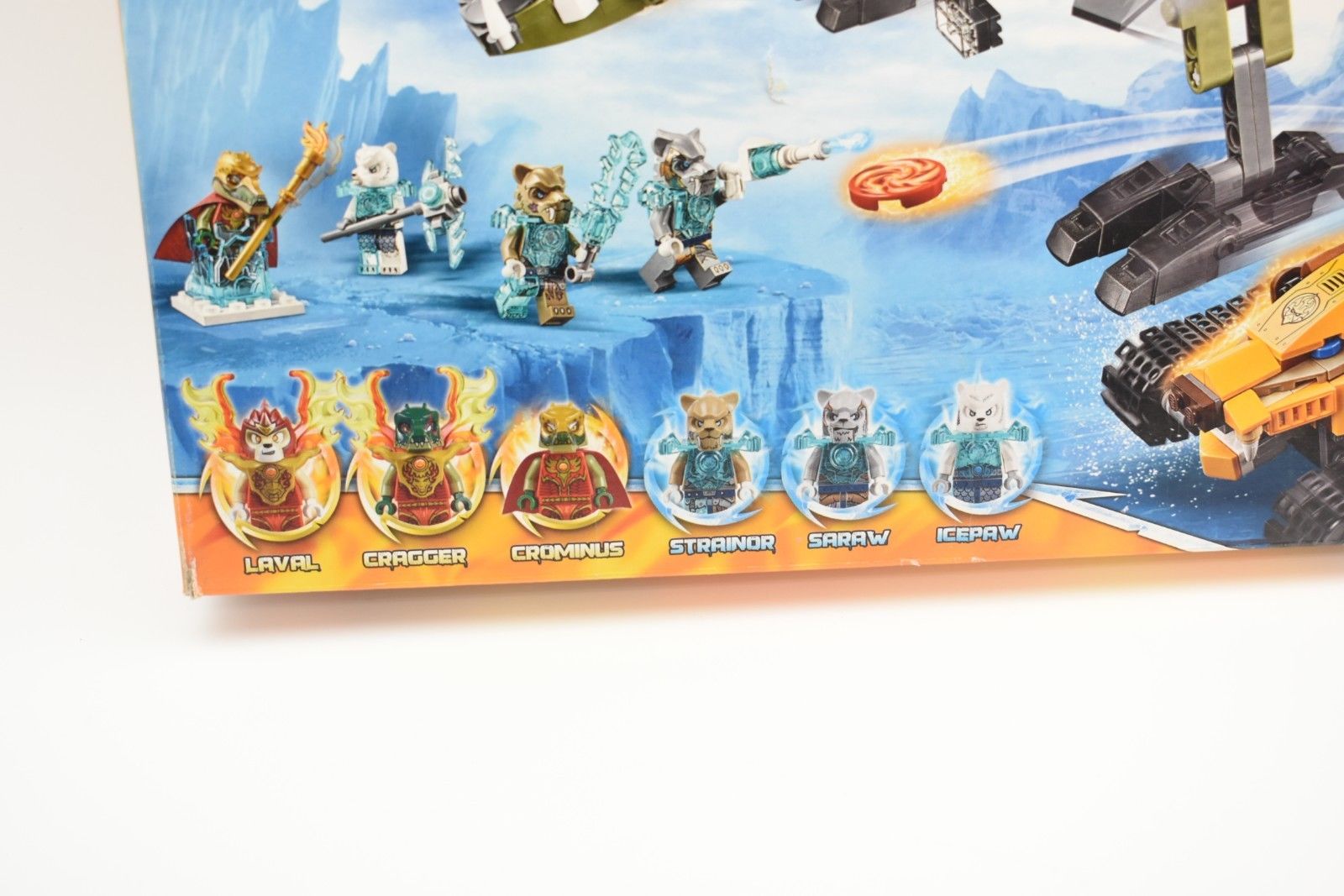 激レア Fire King アズライトブルー リブドボウル7-1/2in LEGO LEGENDS OF CHIMA: Sir Fangar's Ice Fortress (70147