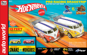 Slot car racing set featuring two vehicles for competitive play for Auto World SRS340
