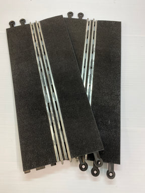 Two sets of model railway straight chicane track sections for SCX C176