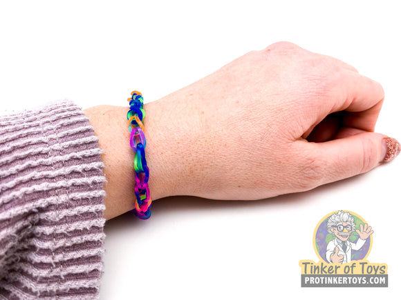 How to Make a Colorful Wide Loom Bracelet with Rubber Bands and Beads |  Rainbow loom designs, Loom bracelets, Rainbow loom animals