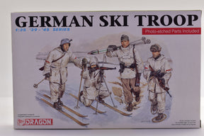 Box art for German Ski Troop model kit, 1:35 scale, 39-'45 series for Dragon Model 6039