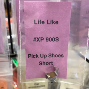 Product tag showing "Life Like #XP 900S Pick Up Shoes Short."