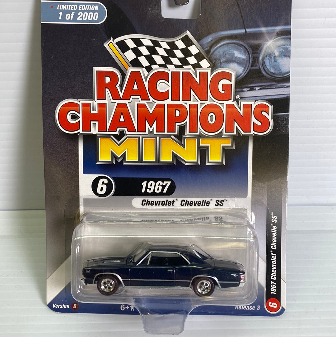 Racing Champions Mint Version A & B | RC009 | Racing Champions Die