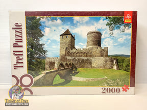 Castle puzzle box featuring a medieval castle scene for Trefl TRF27060