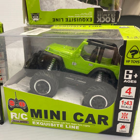 Green remote control SUV toy car, 1:43 scale, ready to play for YO Toys 6146