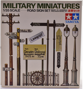 Military Miniatures Road Sign Set 1:35 Scale | MM167 | Tamiya Models