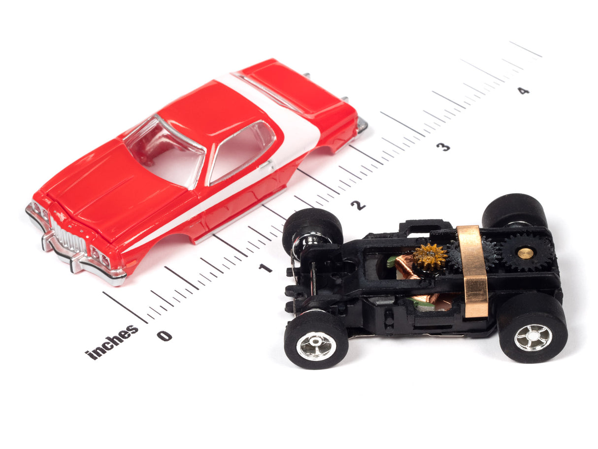 Automotive Icons – X-Traction R2 - Hobby Exclusive | SC402 | Auto World