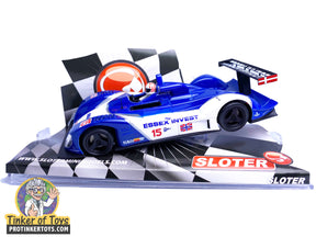 Blue race car model, Zytek Essex 1° Spa 2005, on a checkered base for Sloter 9524